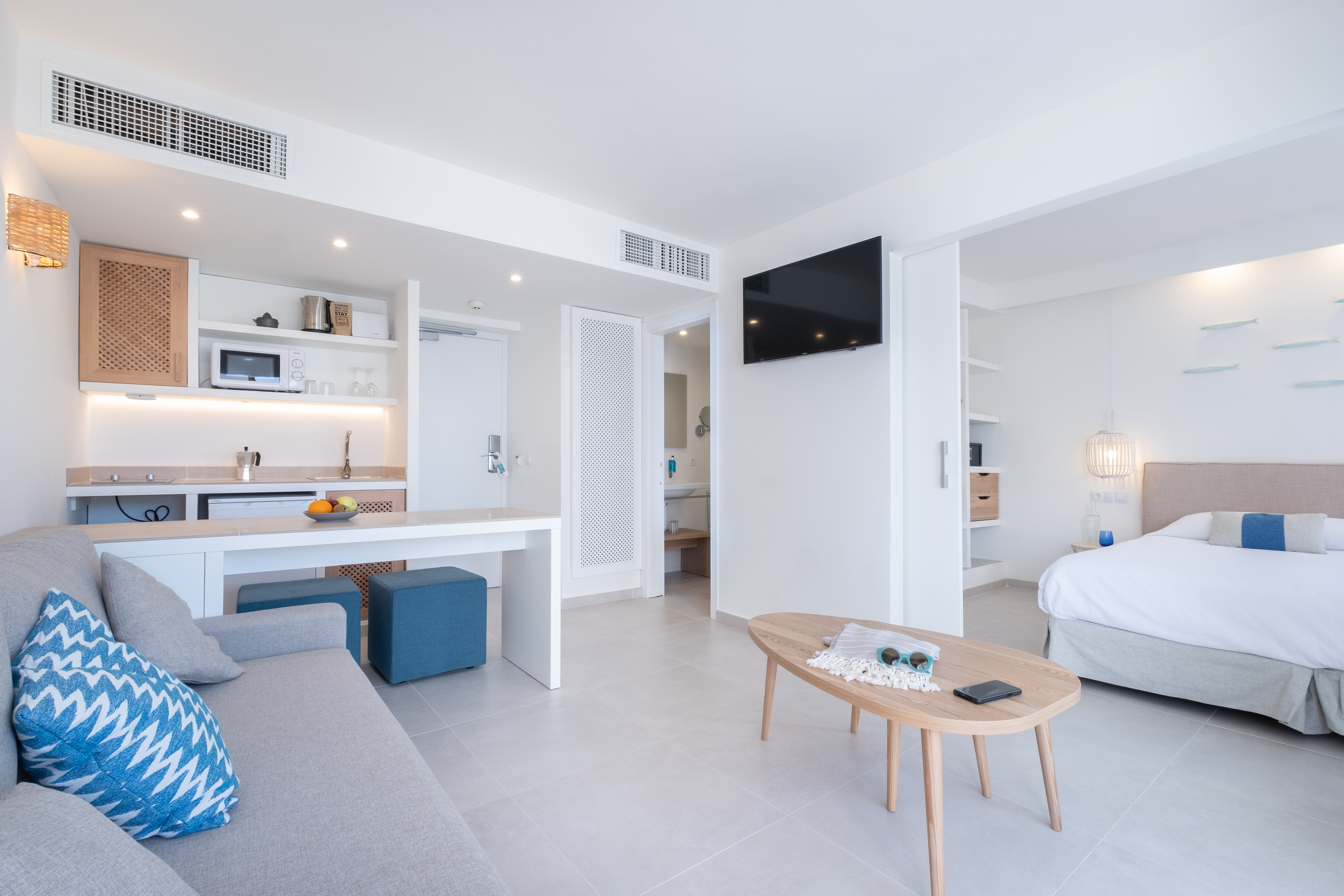 FERGUS Style Carema Beach