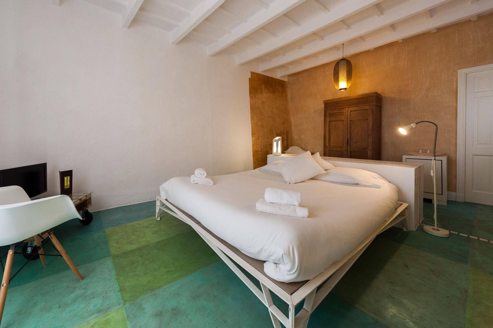 971 Hotel Con Encanto