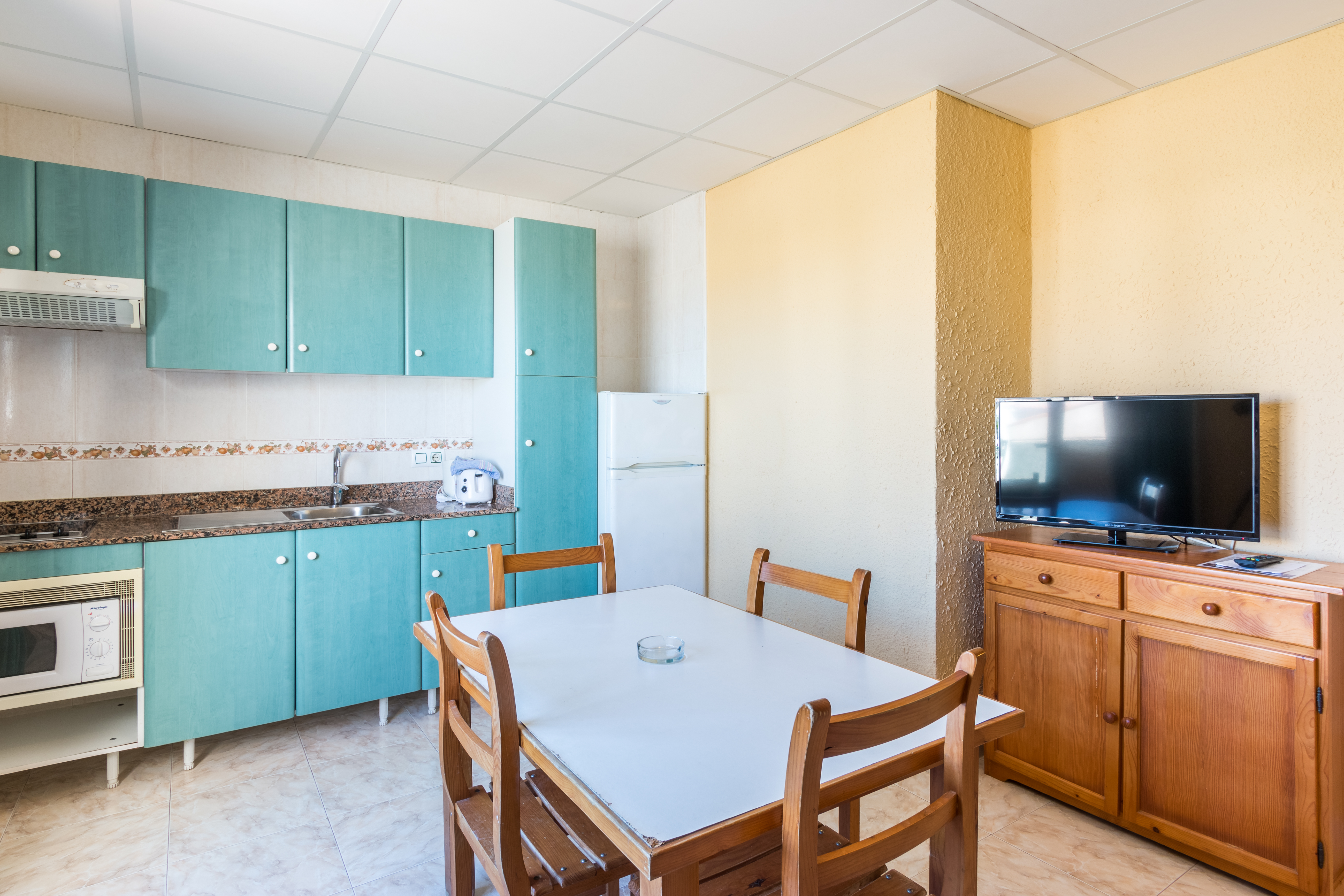 Apartamentos los Lentiscos by Mij