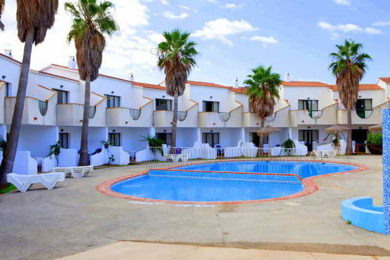 Apartamentos los Lentiscos by Mij