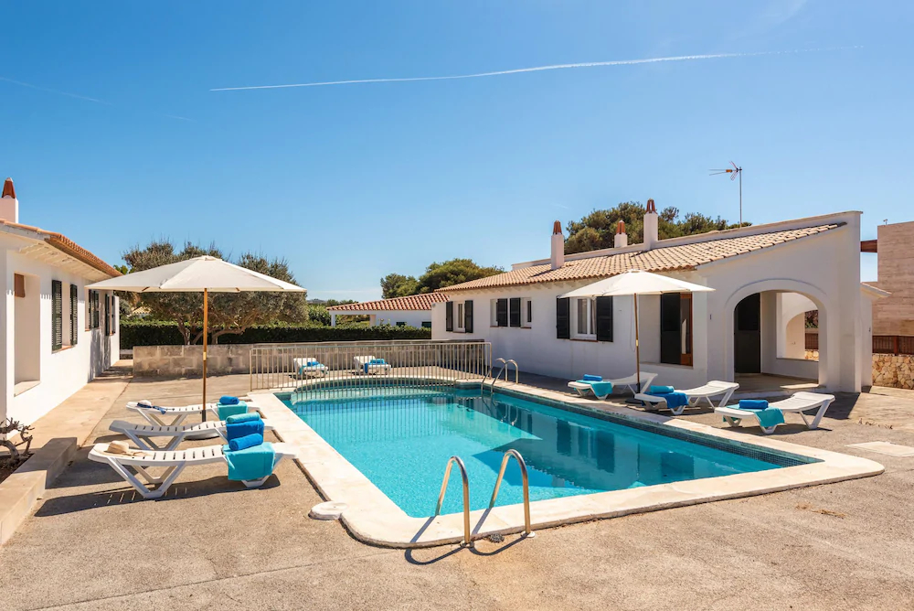 Apartamentos Menorca Calan Brut