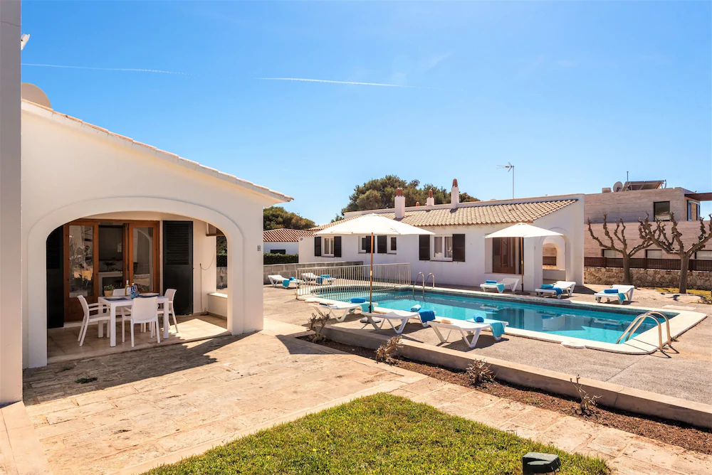 Apartamentos Menorca Calan Brut