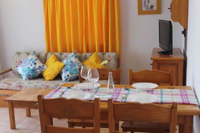 Apartments Sol Ponent