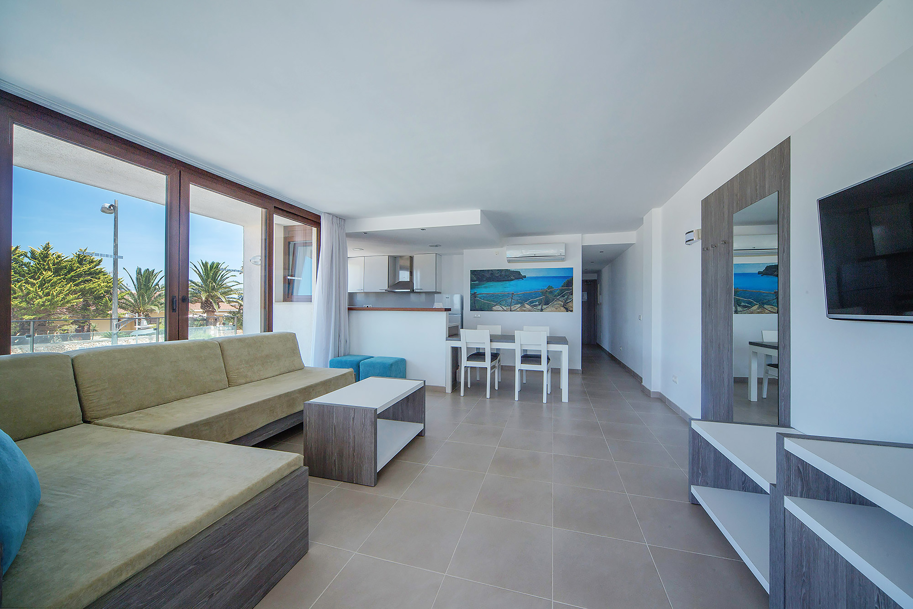Ferrer Skyline Aparthotel