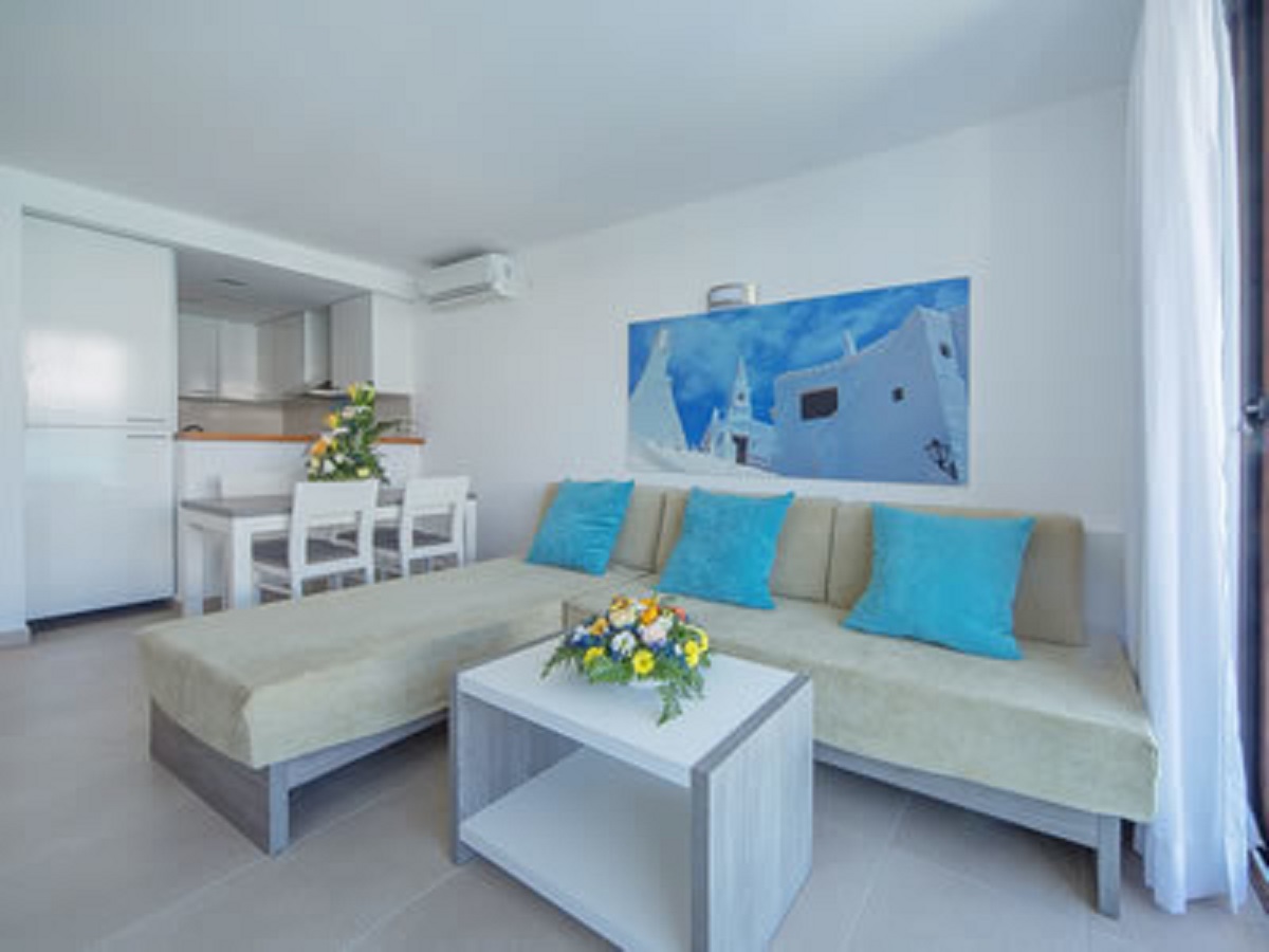 Ferrer Skyline Aparthotel