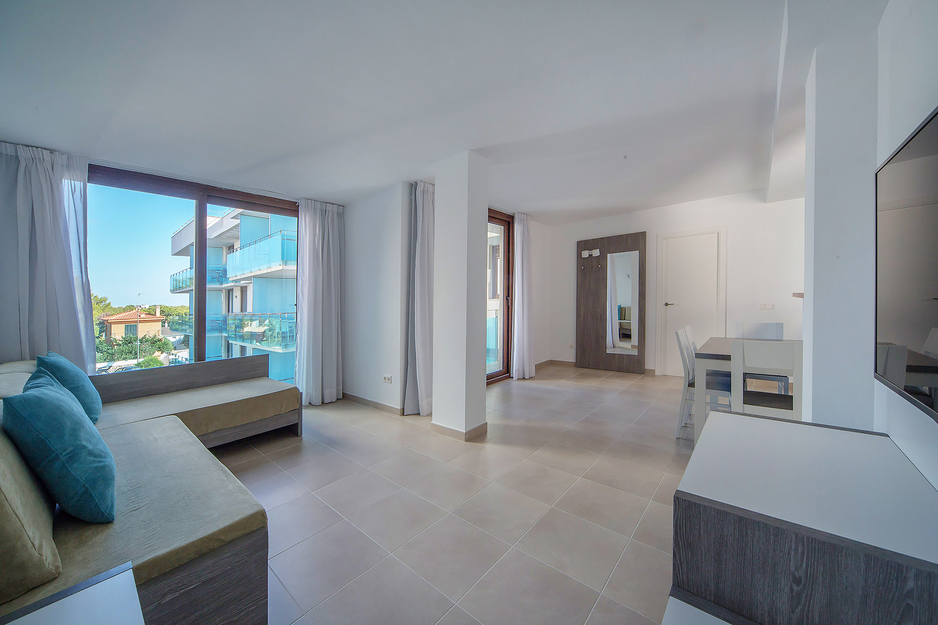 Ferrer Skyline Aparthotel