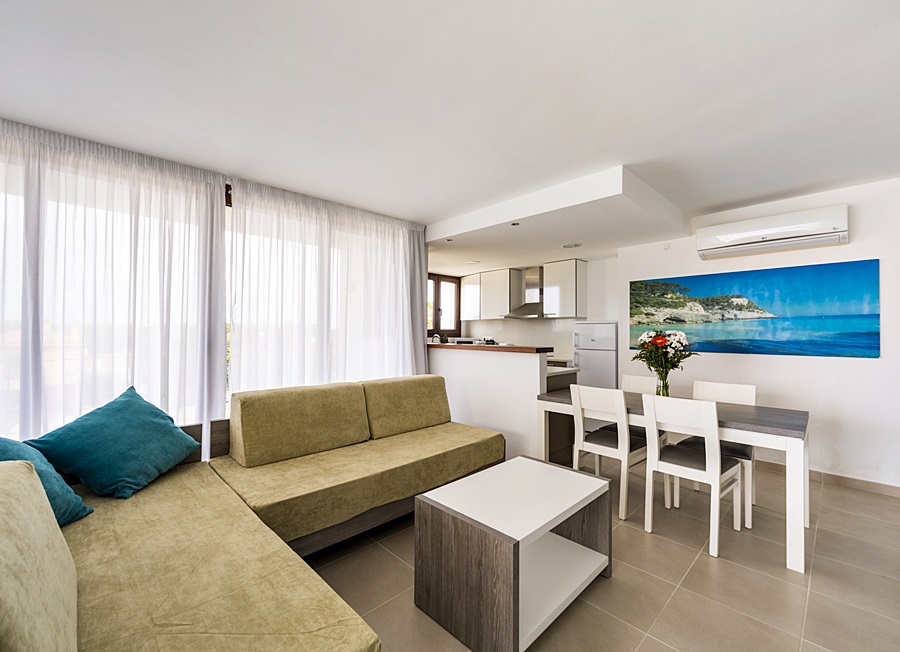 Ferrer Skyline Aparthotel
