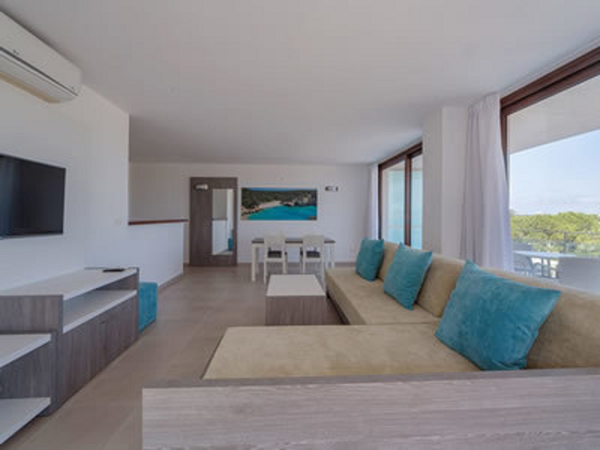 Ferrer Skyline Aparthotel