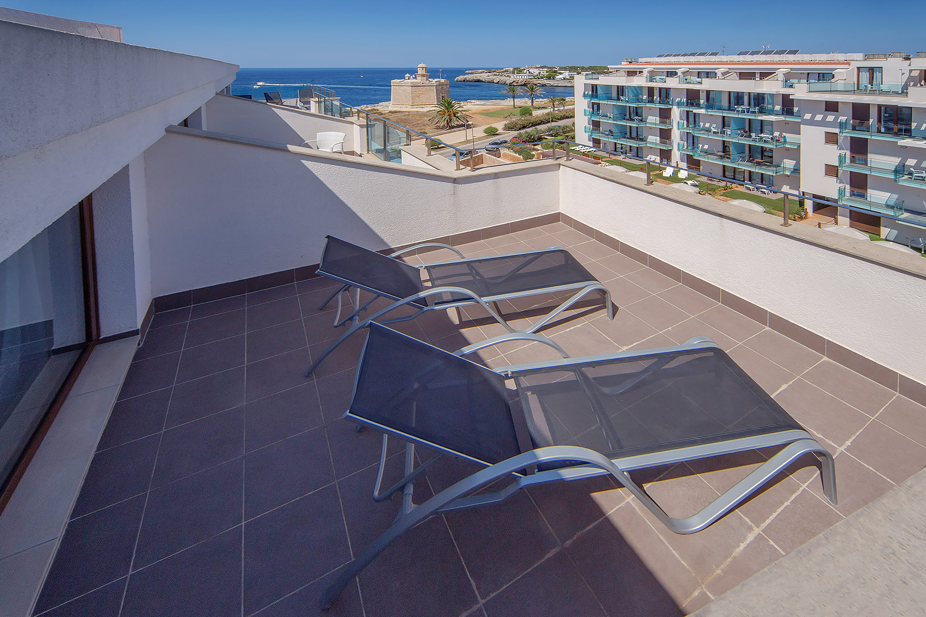 Ferrer Skyline Aparthotel