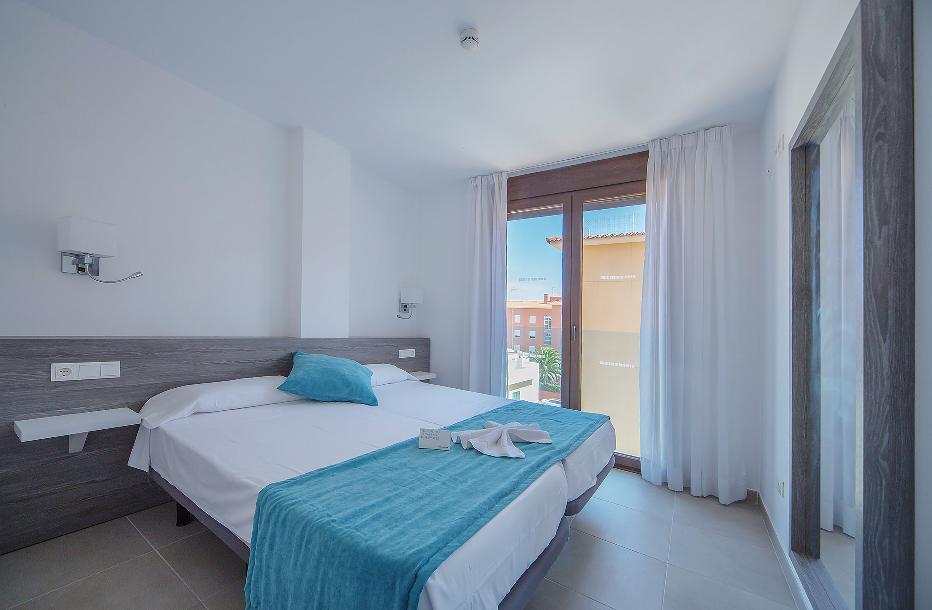 Ferrer Skyline Aparthotel