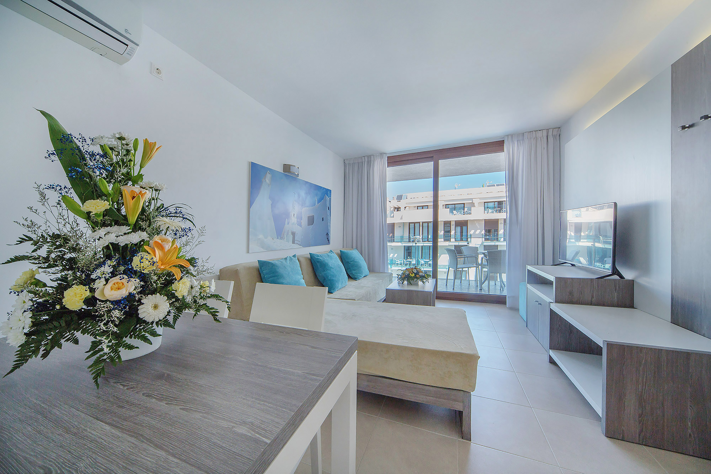 Ferrer Skyline Aparthotel