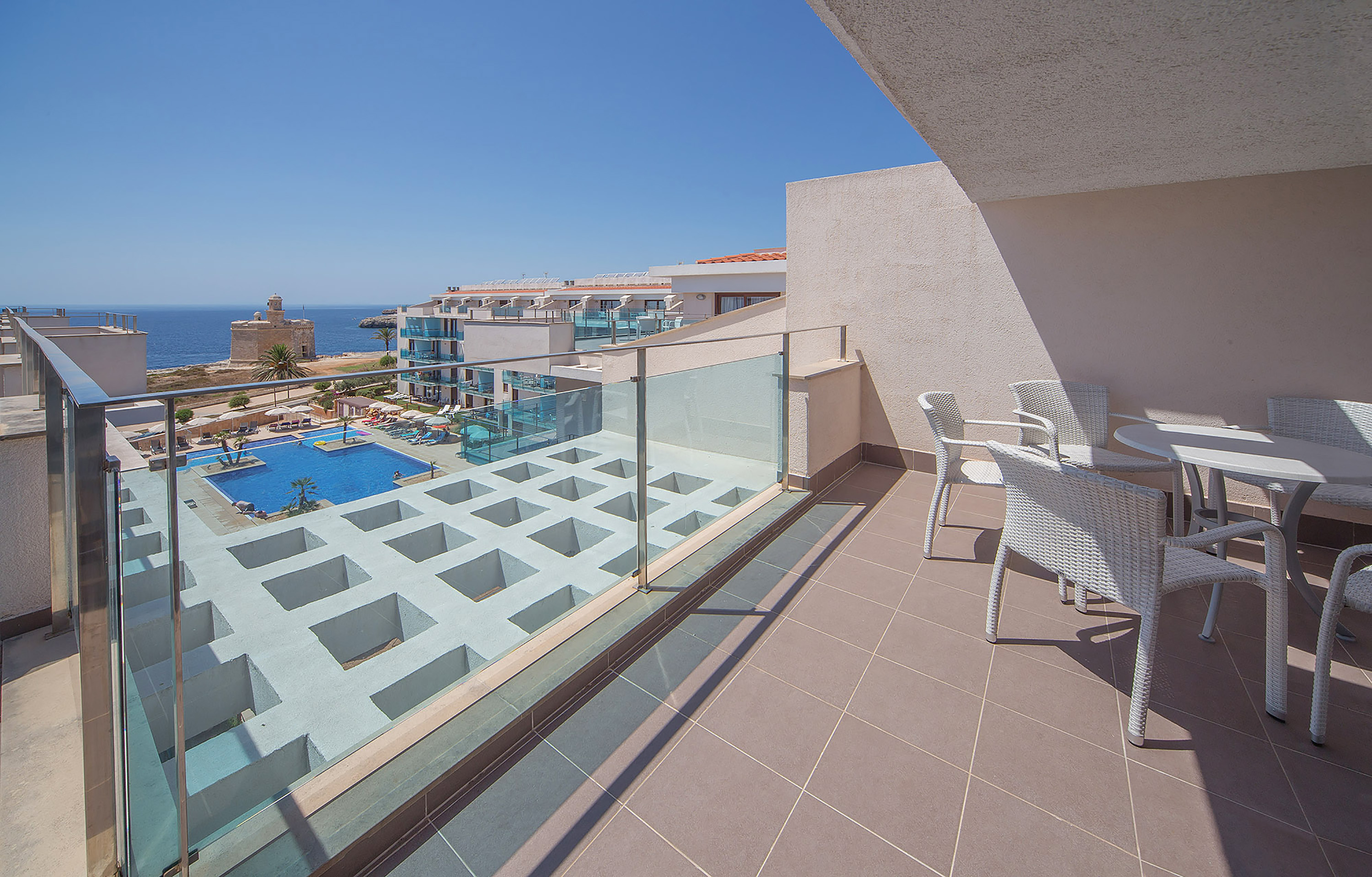 Ferrer Skyline Aparthotel
