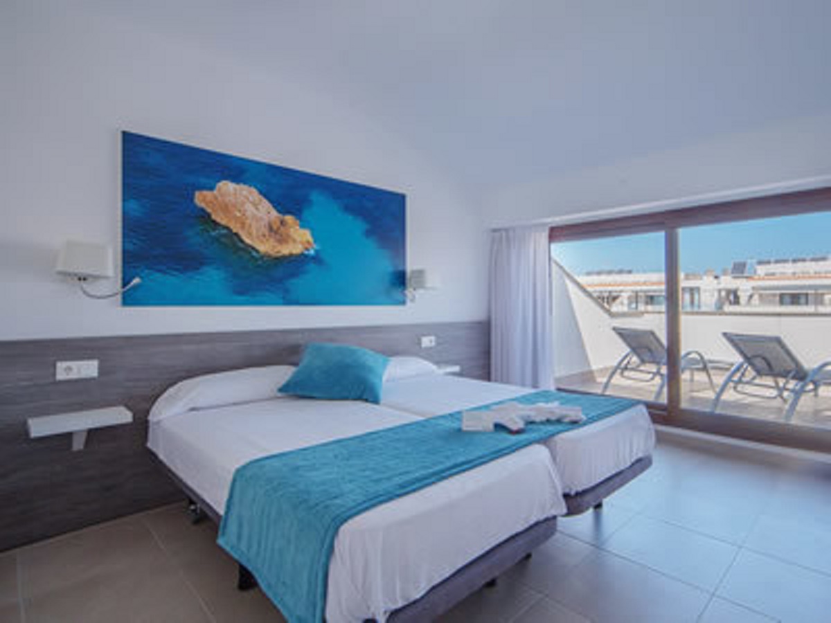Ferrer Skyline Aparthotel