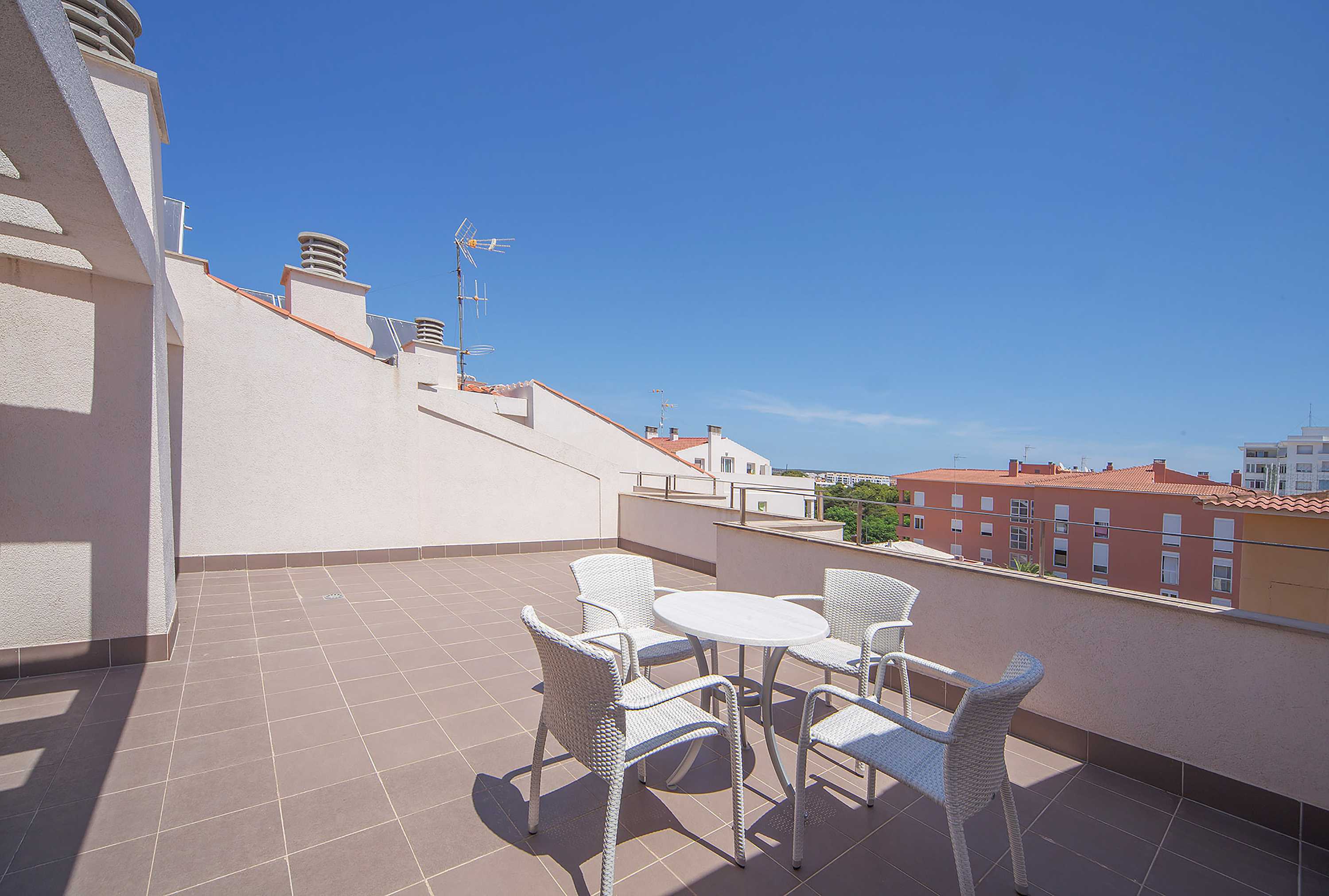 Ferrer Skyline Aparthotel
