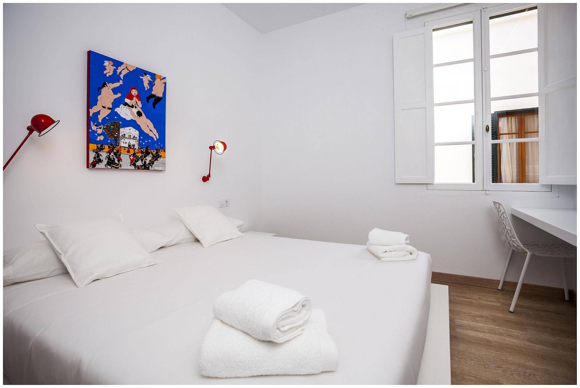 Cheap & Chic Hotel