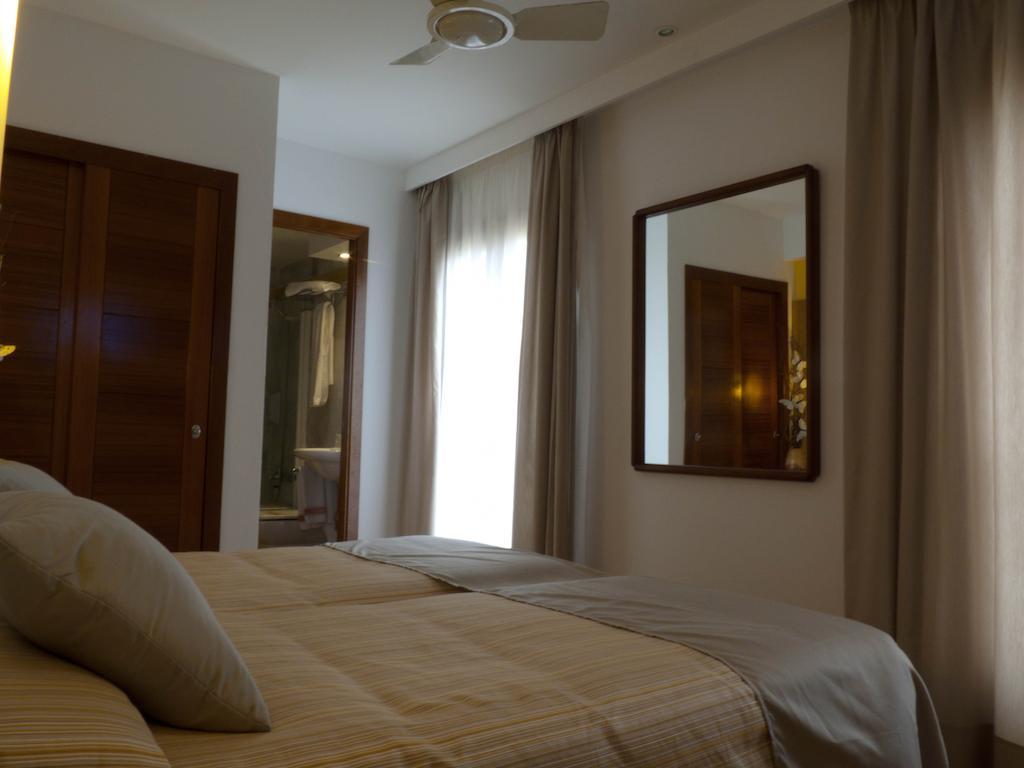 Ciutadella Hostal