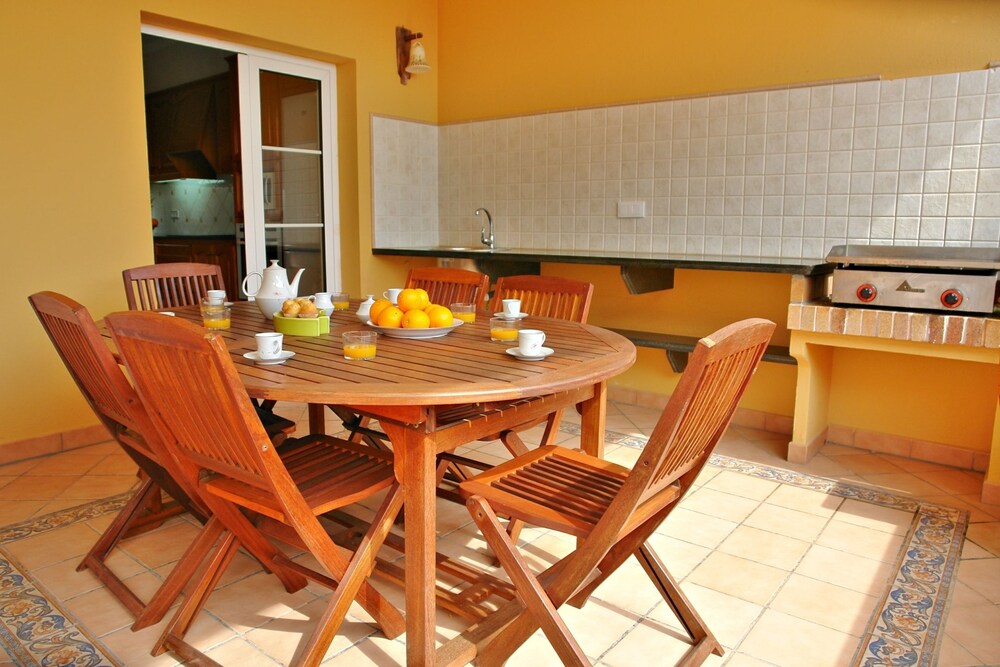 Villa Capricorn