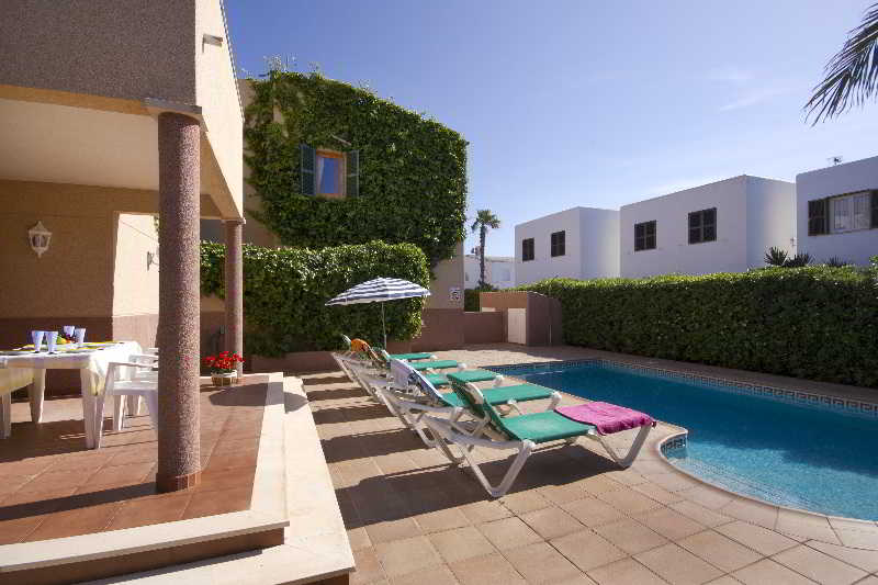 Villa Oliveres I II