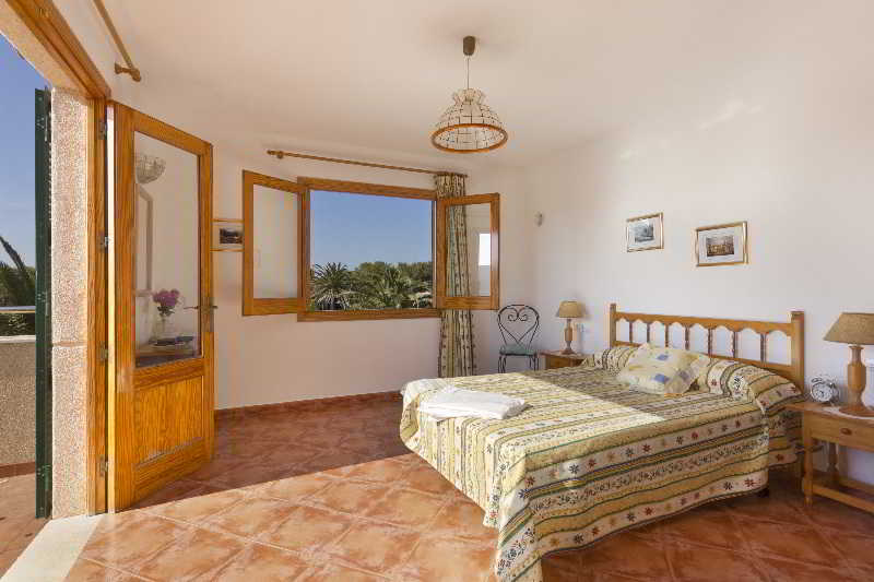 Villa Oliveres I II