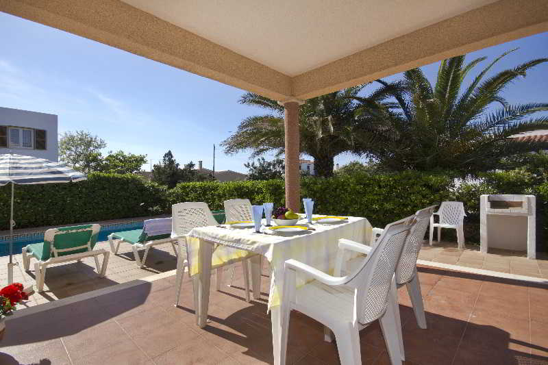 Villa Oliveres I II