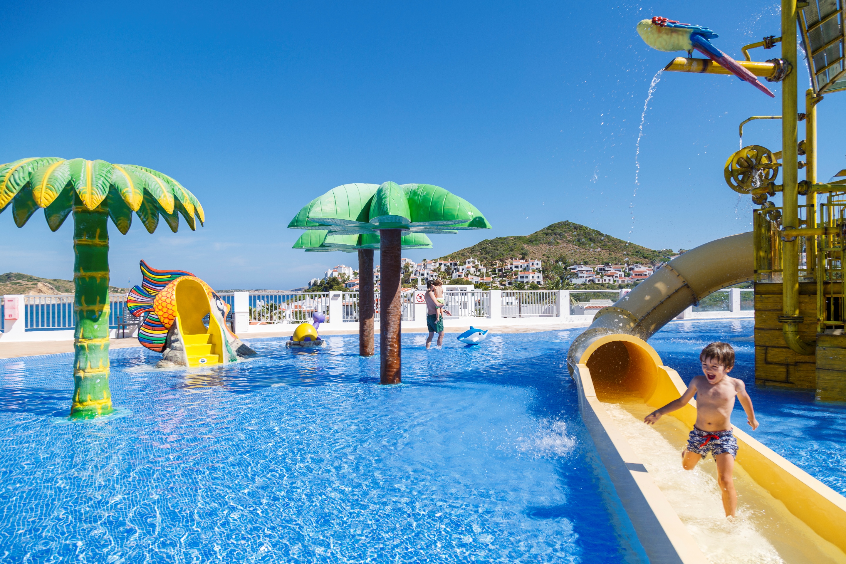 FERGUS Club Carema Splash
