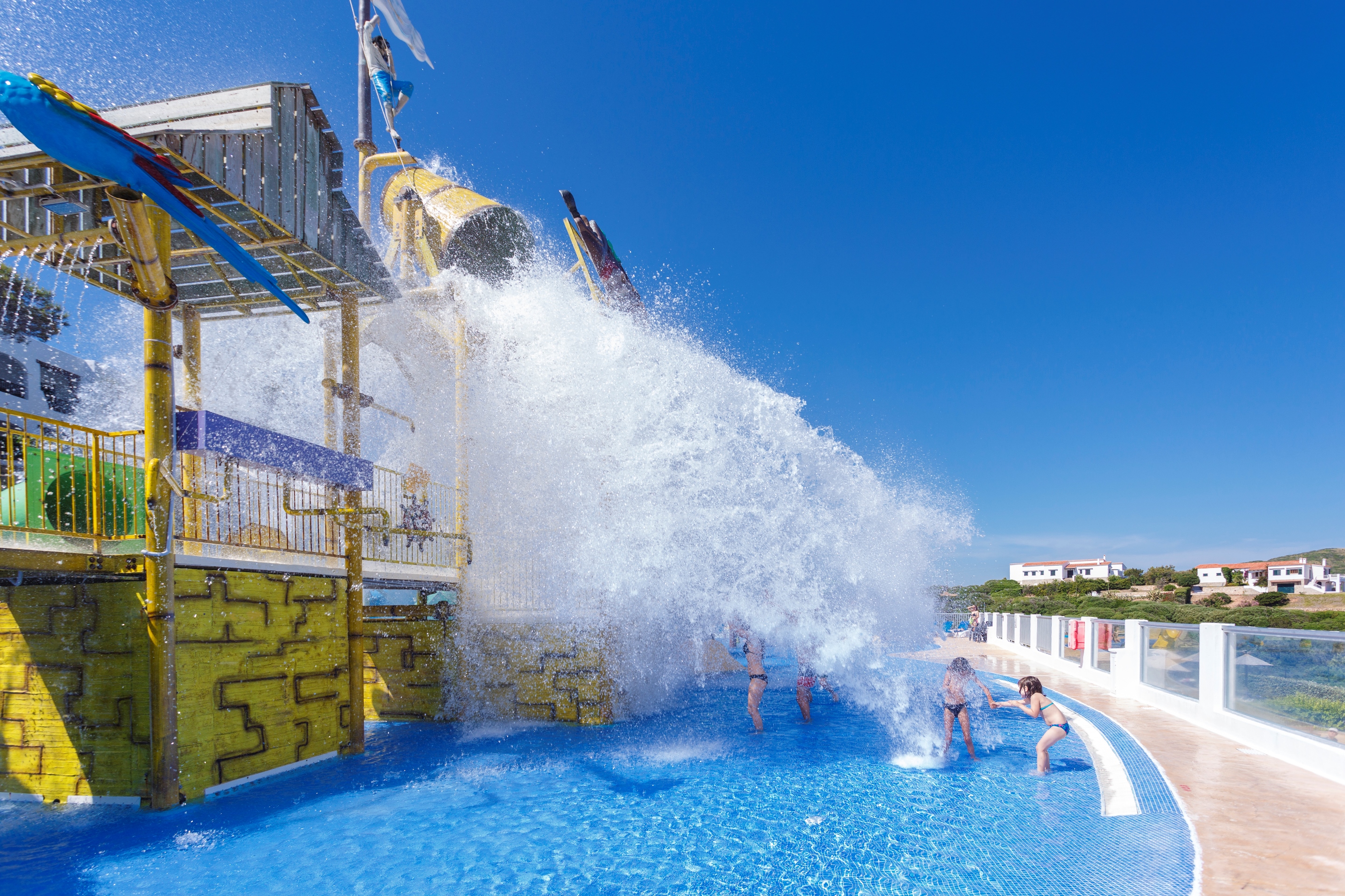 FERGUS Club Carema Splash