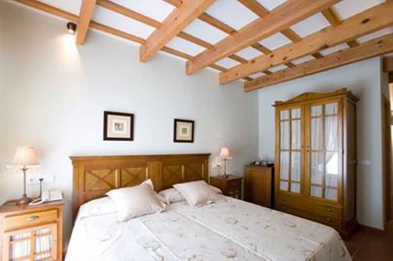 Es Mercadal Hotel