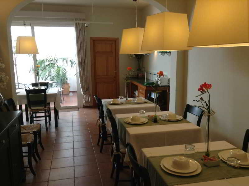Es Mercadal Hotel