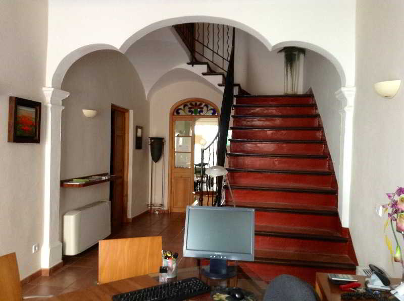 Es Mercadal Hotel
