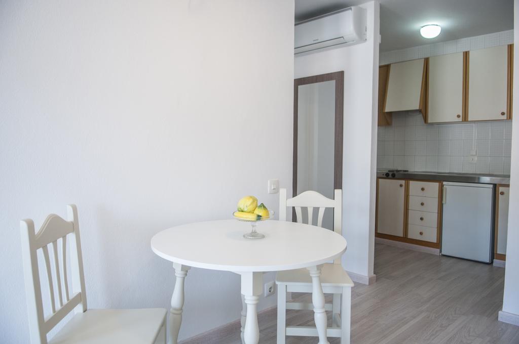 Loar Ferreries Apartments