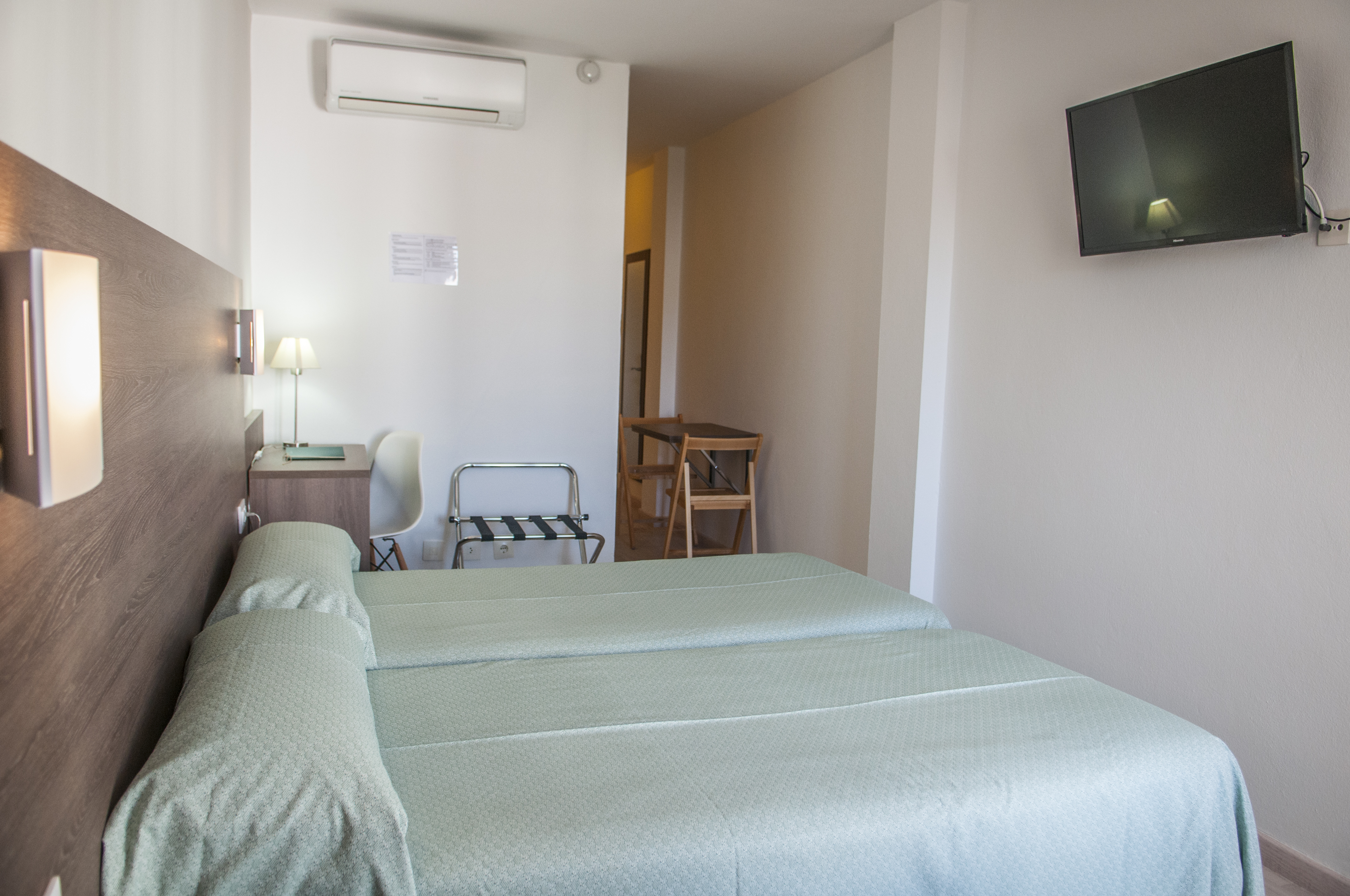 Loar Ferreries Apartments