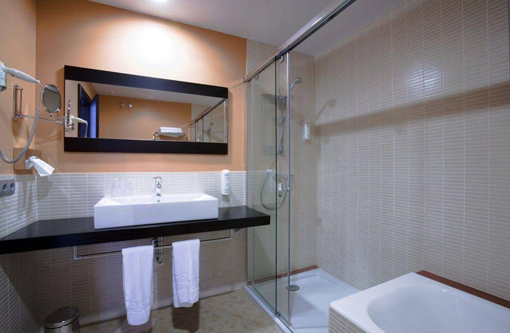 Loar Ferreries Hotel