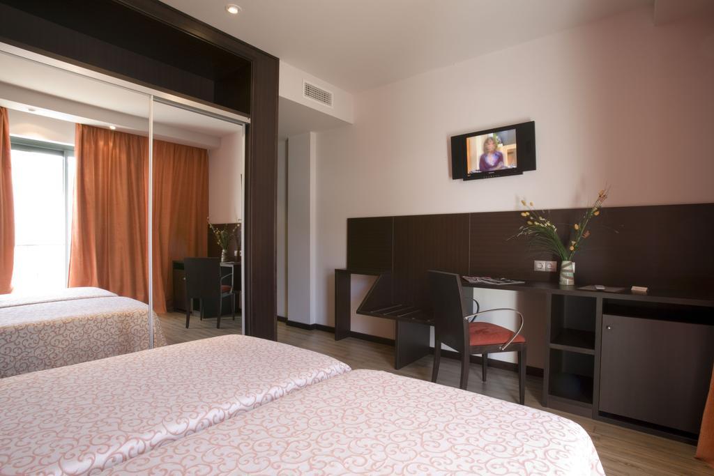 Hotel & Apartments Loar Ferreries