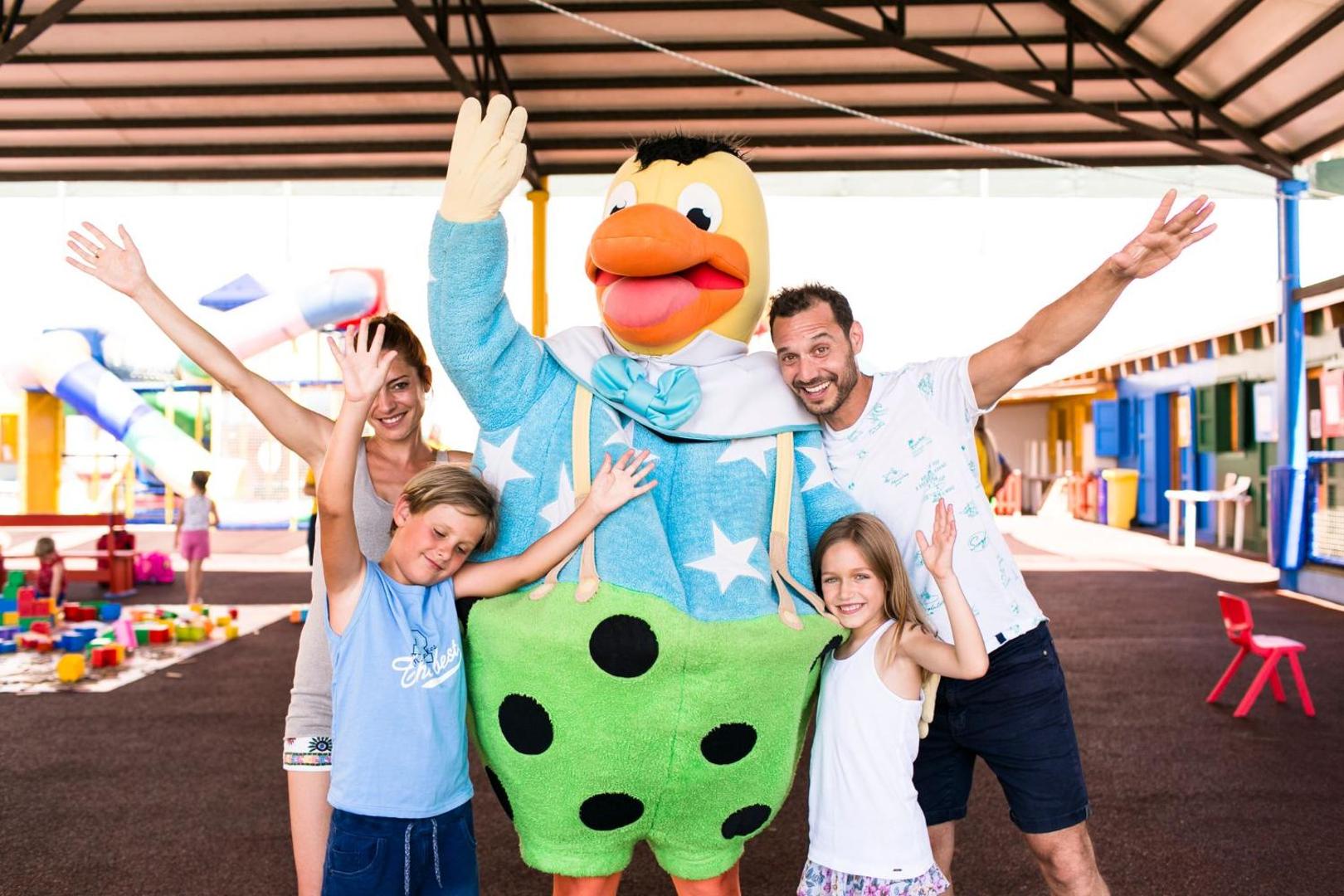 Royal Son Bou Family Club