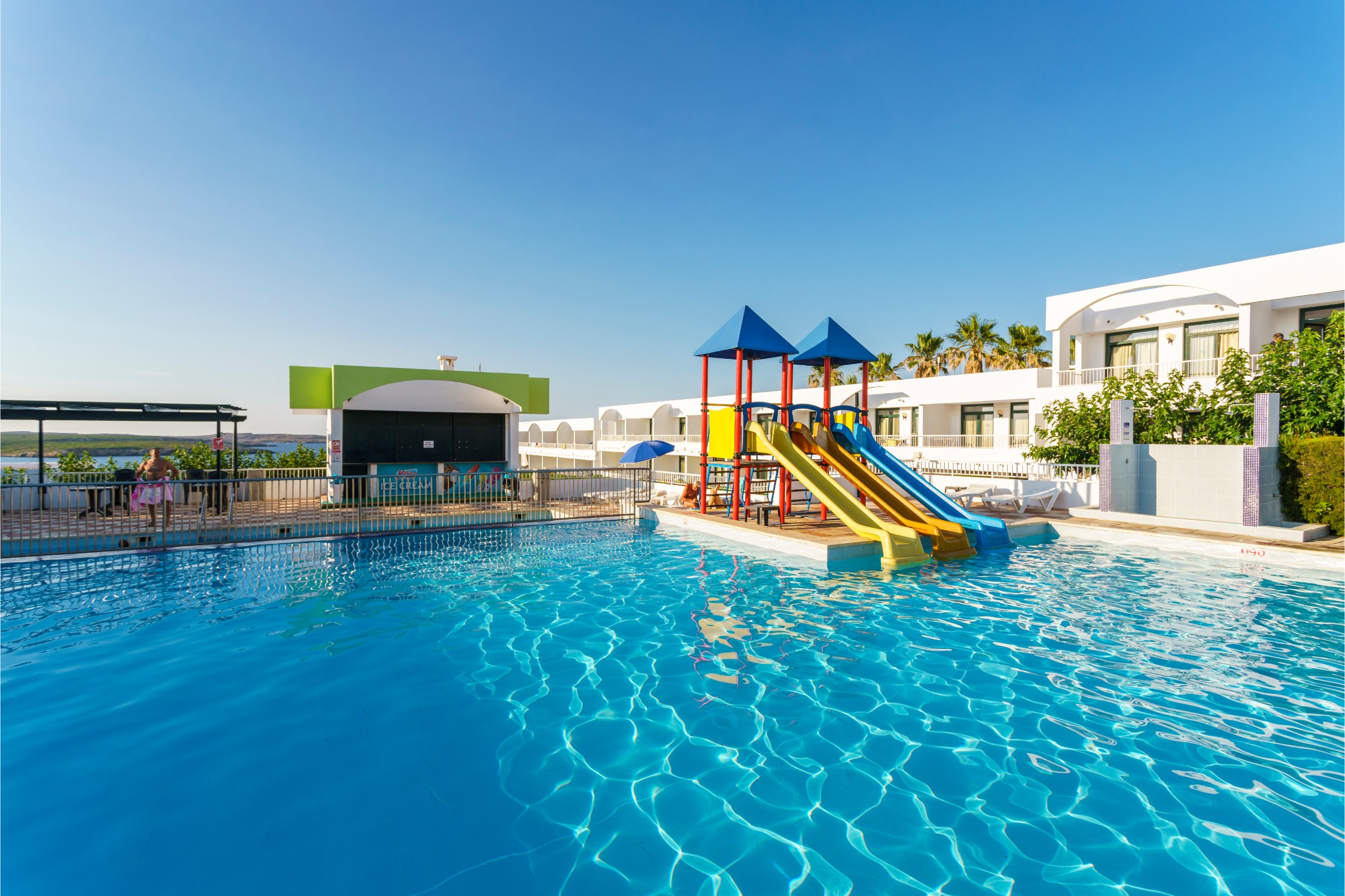 Hotel Apartamentos Beach Club Menorca