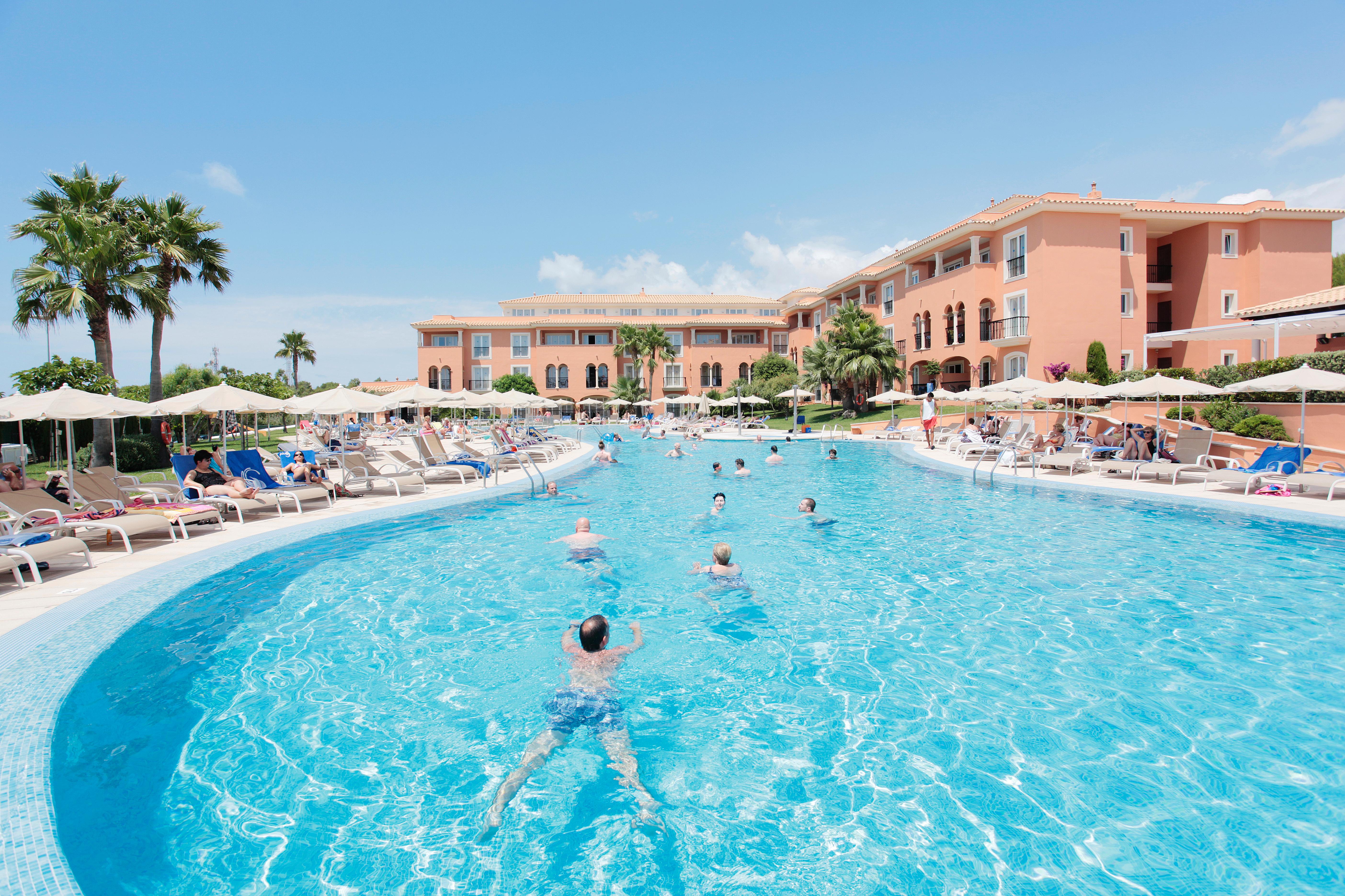 Grupotel Macarella Suites & Spa