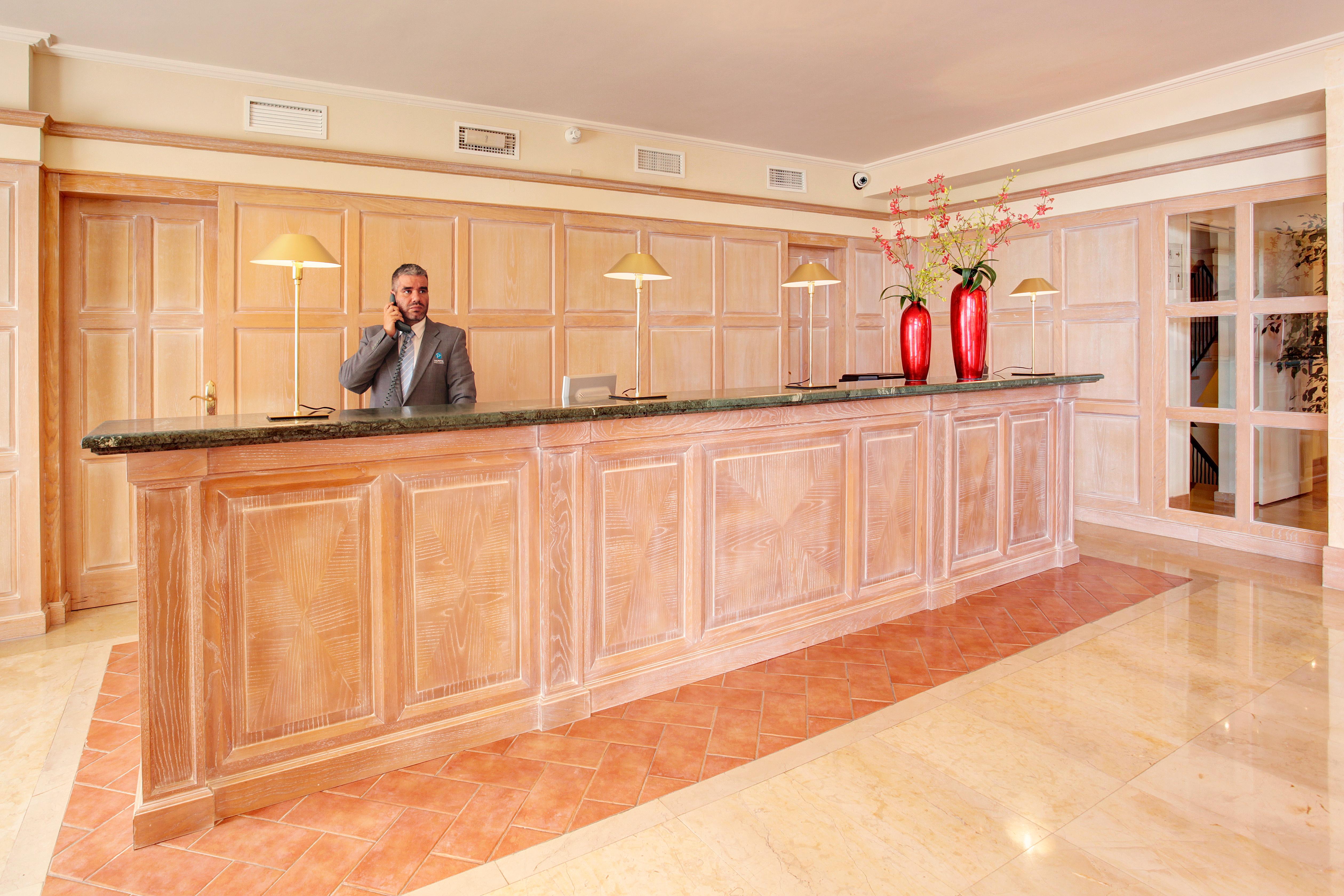 Grupotel Macarella Suites & Spa