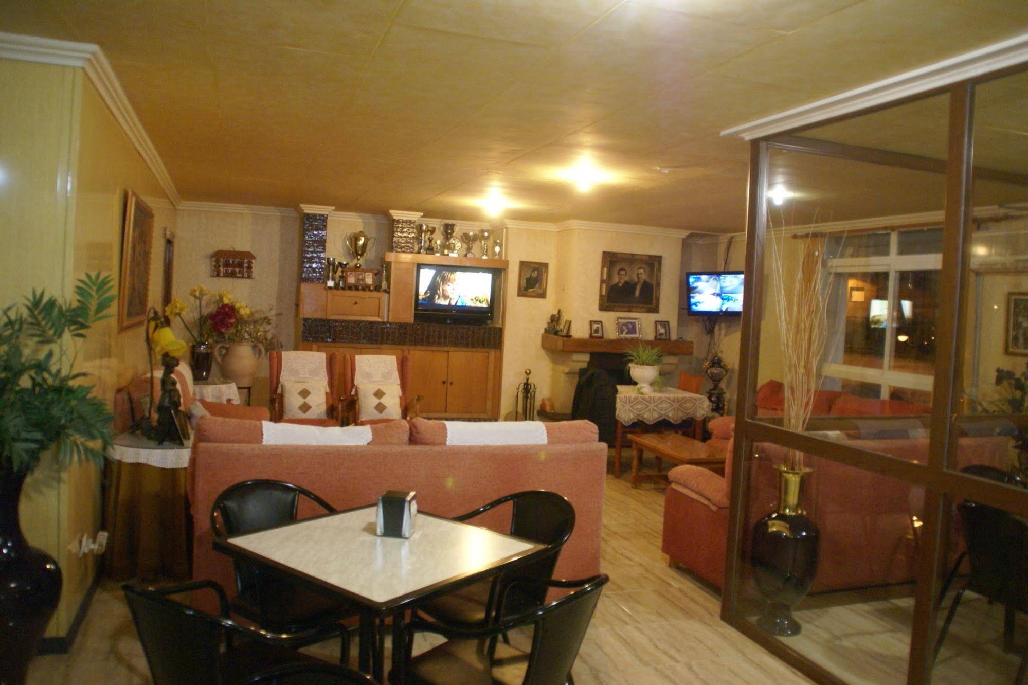 Hotel y Apartamentos Sierra Mar