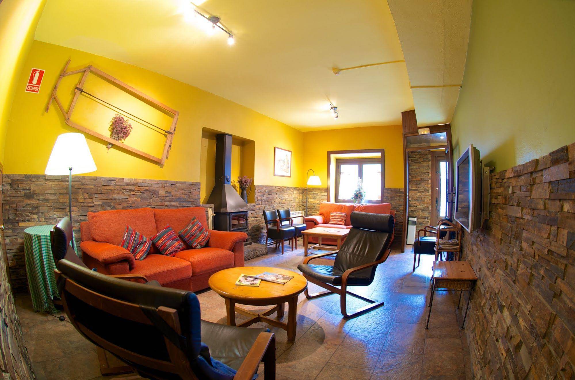 La Plaça Hostal