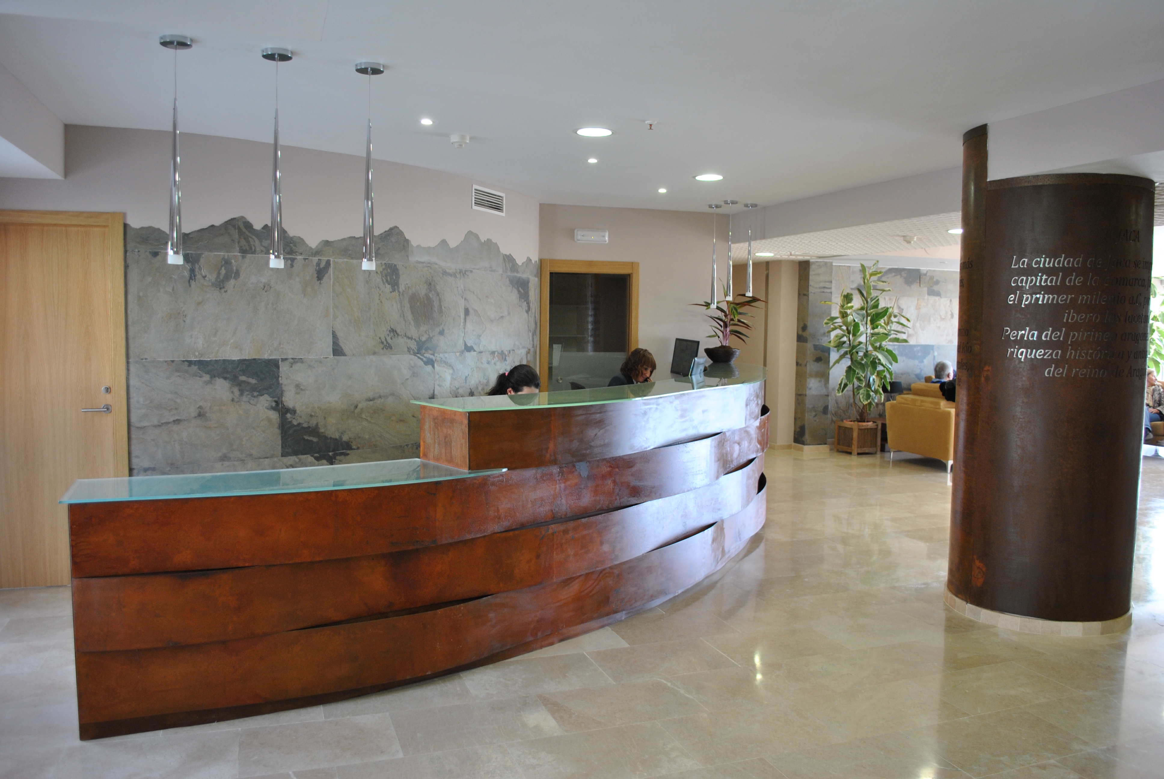 Apartahotel & Spa Jacetania