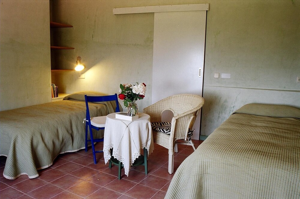 Rectory Castellar De La Muntanya