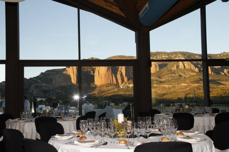 Aguas de los Mallos Hotel & Spa