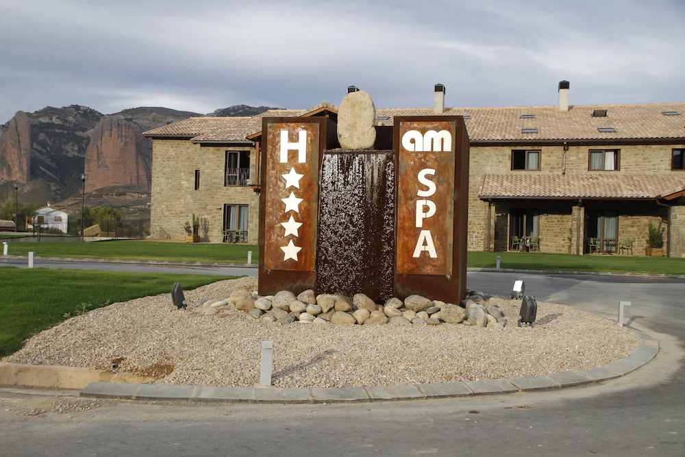 Aguas de los Mallos Hotel & Spa