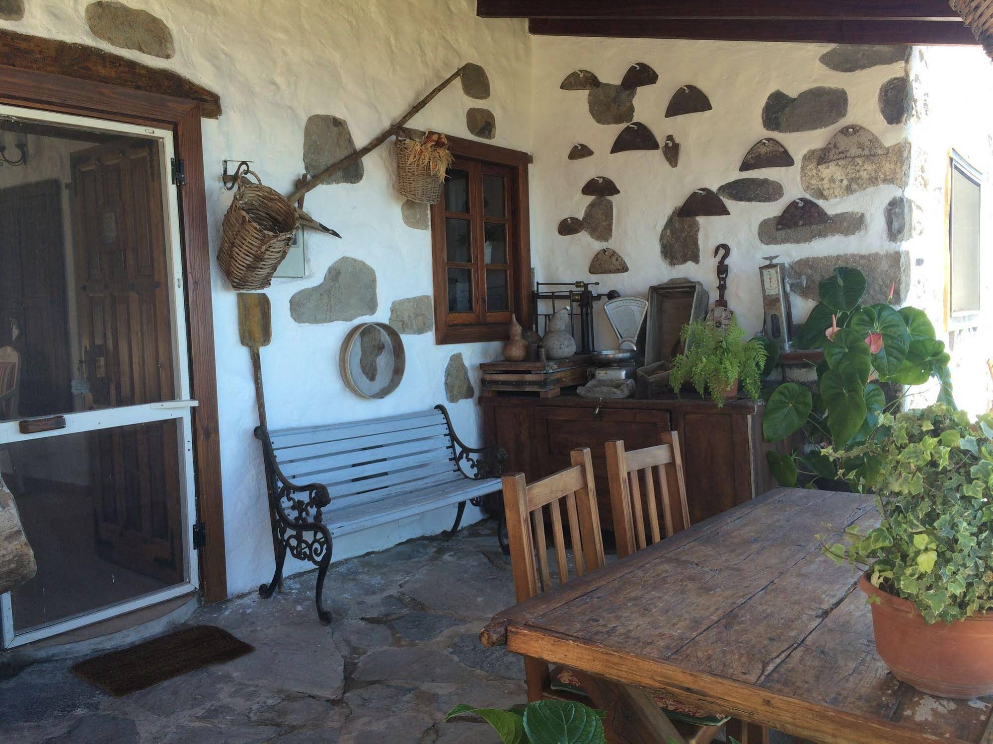 Casa Rural Tajona & Granero
