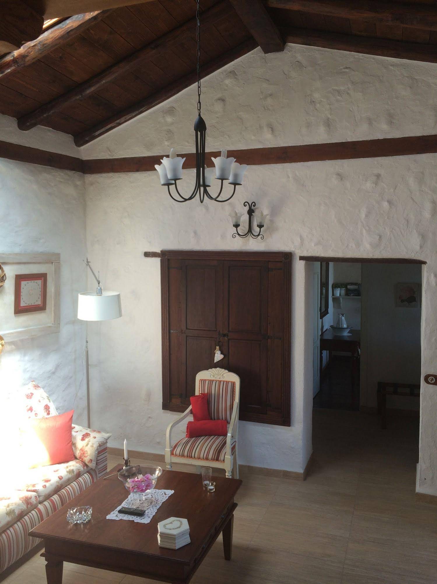 Casa Rural Tajona & Granero