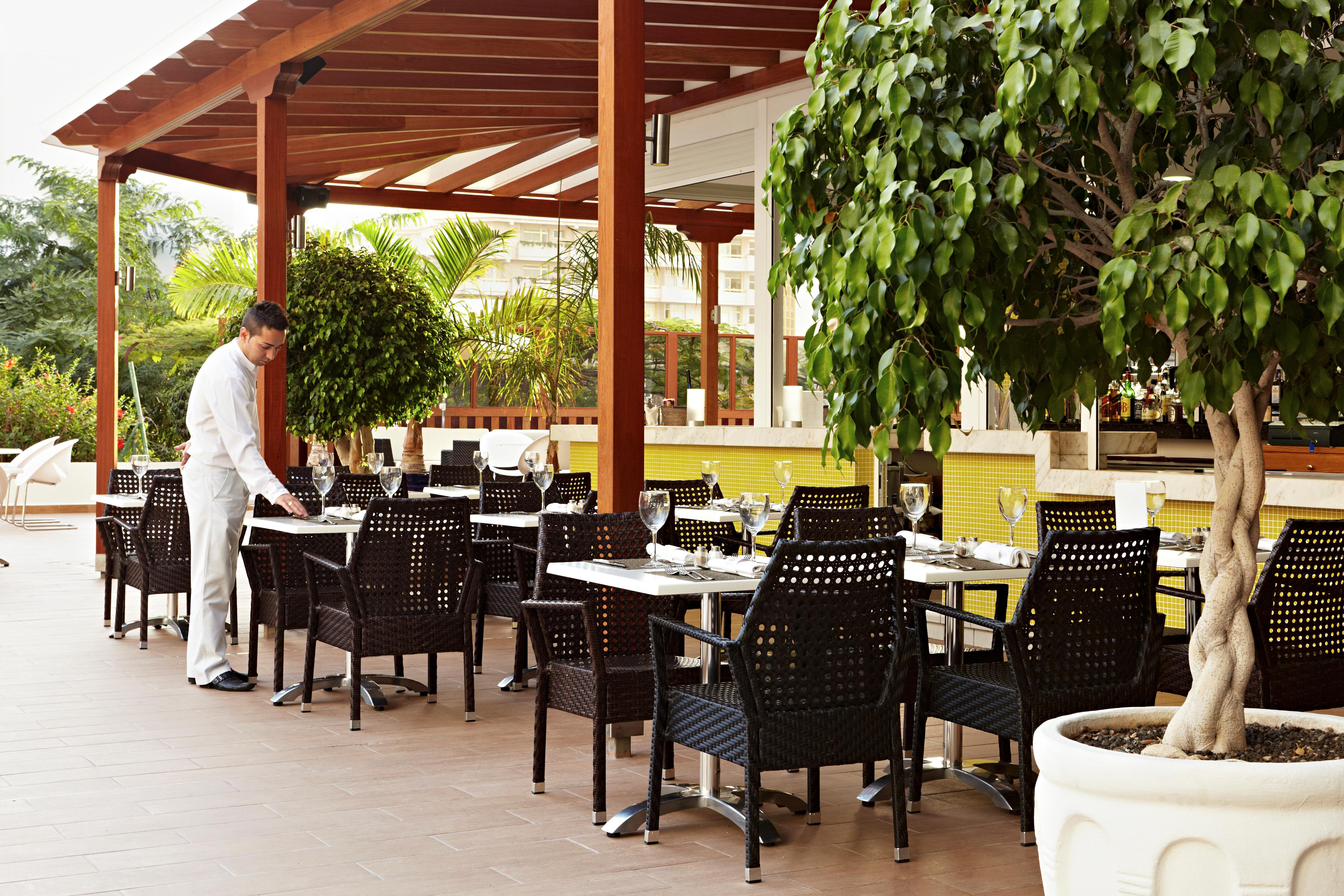 Coral Suites & Spa Hotel