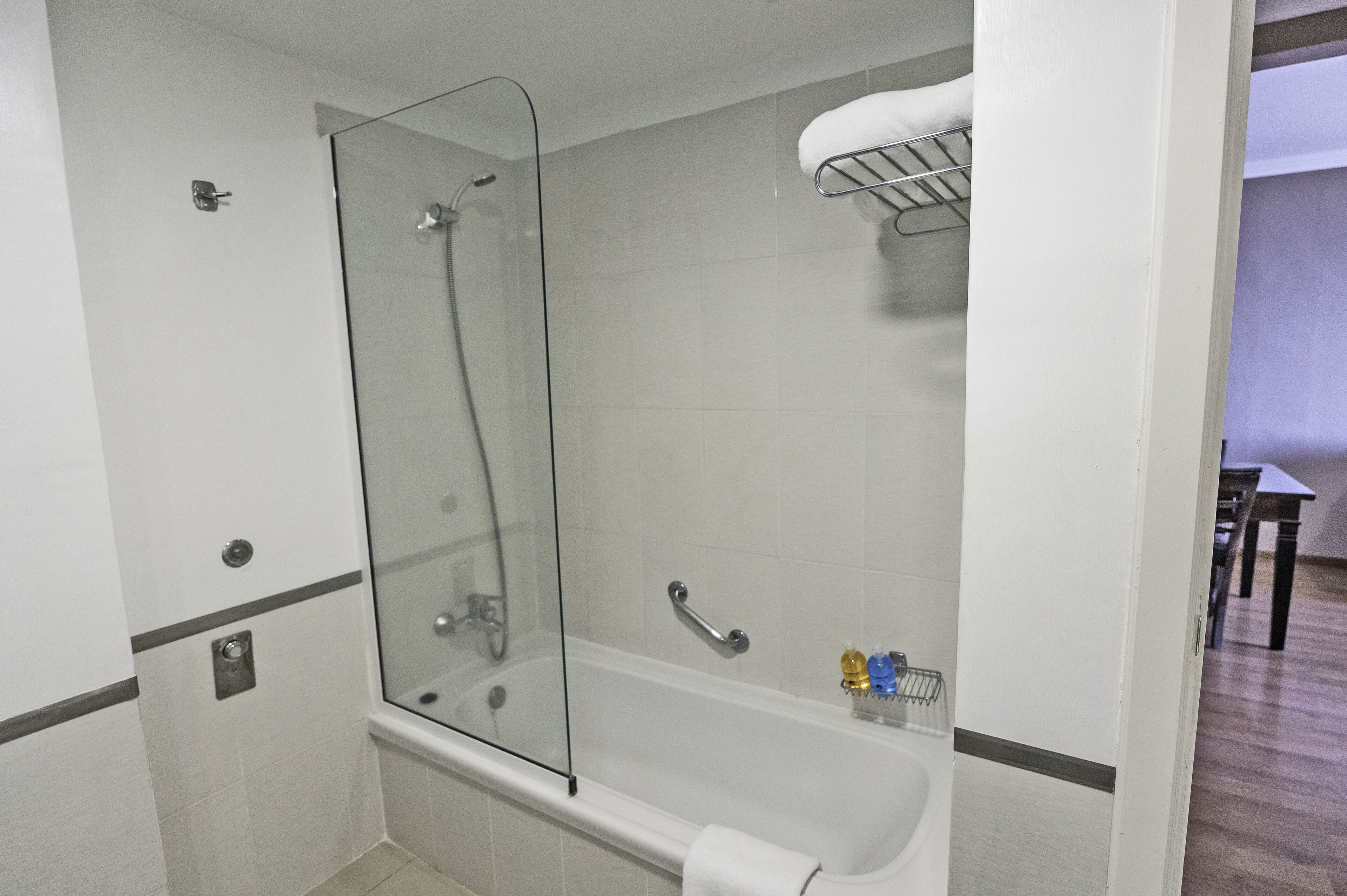 Coral La Quinta Park Suites