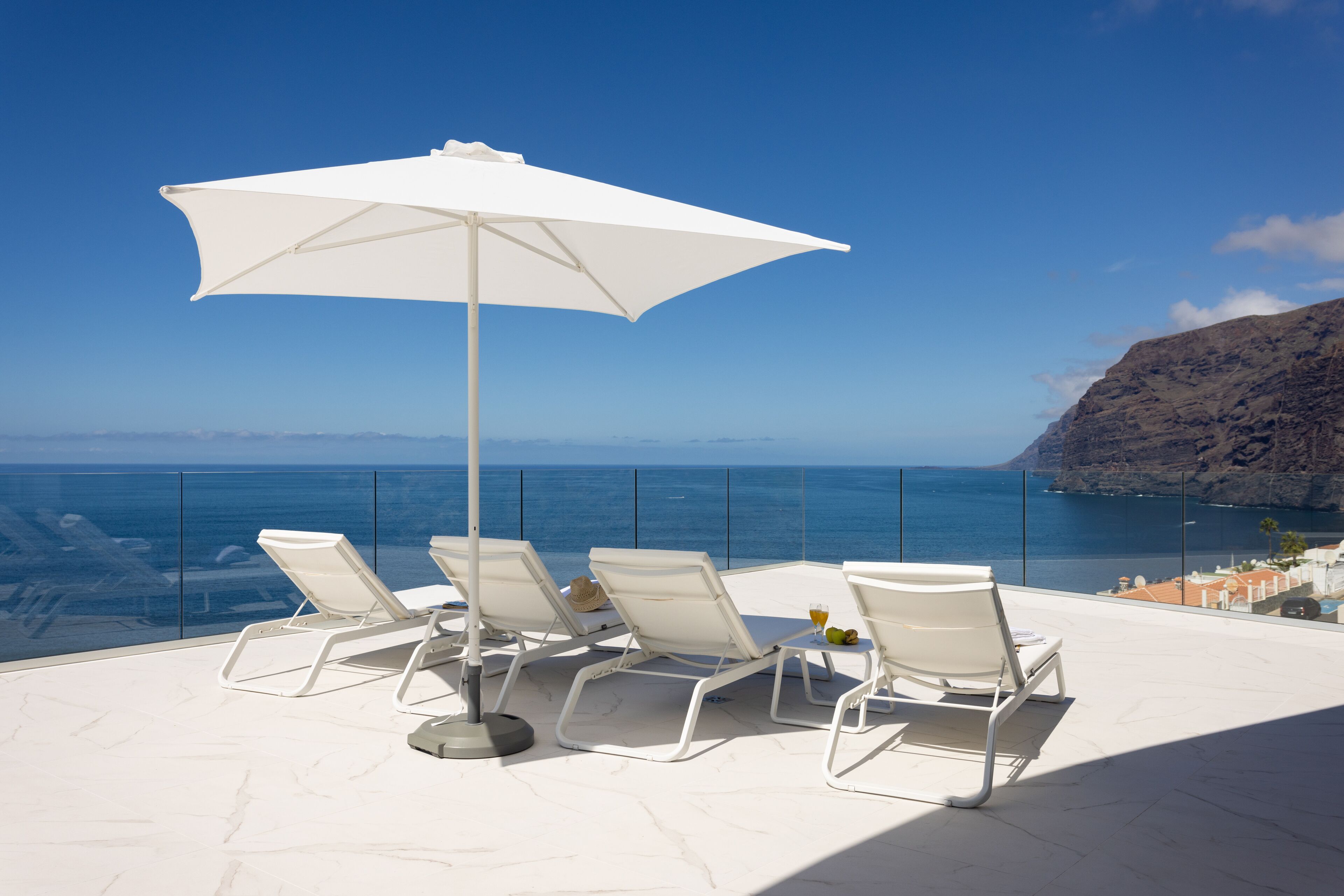 Crystal Luxury Apartments