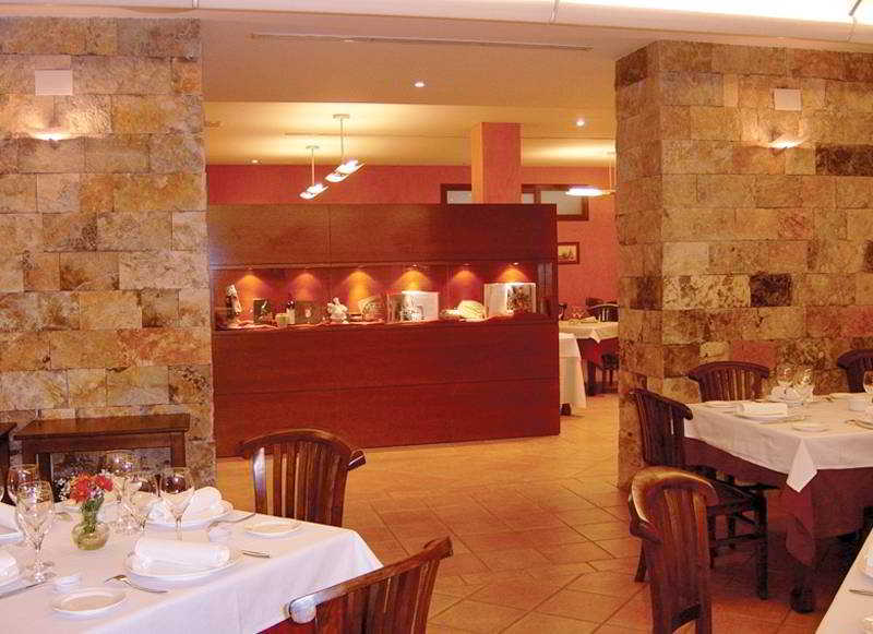 L'Agora Hotel