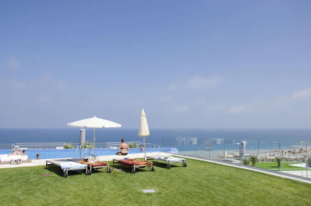 Infinity View